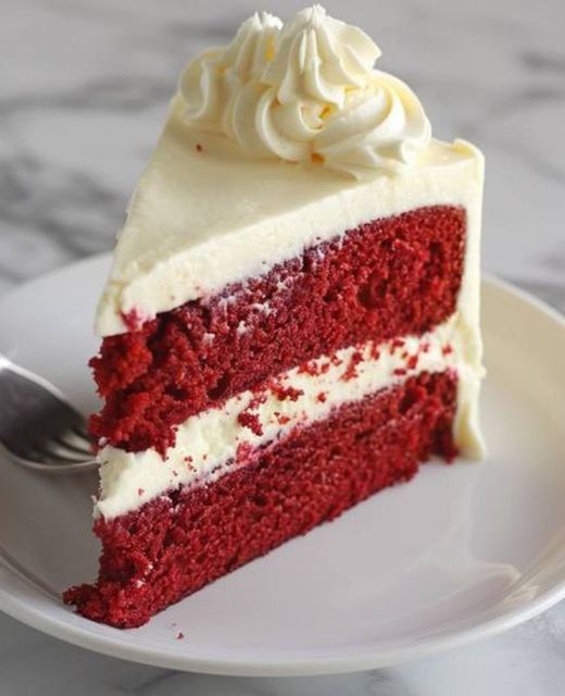 pastel de queso rojo aterciopelado