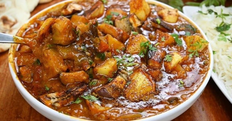 Berenjenas y lentejas salteadas
