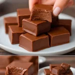 Fudge de Plátano con Chocolate en un plato decorativo