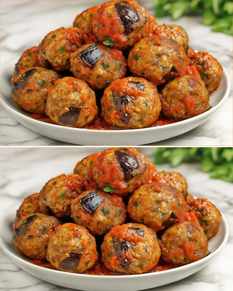 Plato de albóndigas de berenjena con salsa de tomate fresca