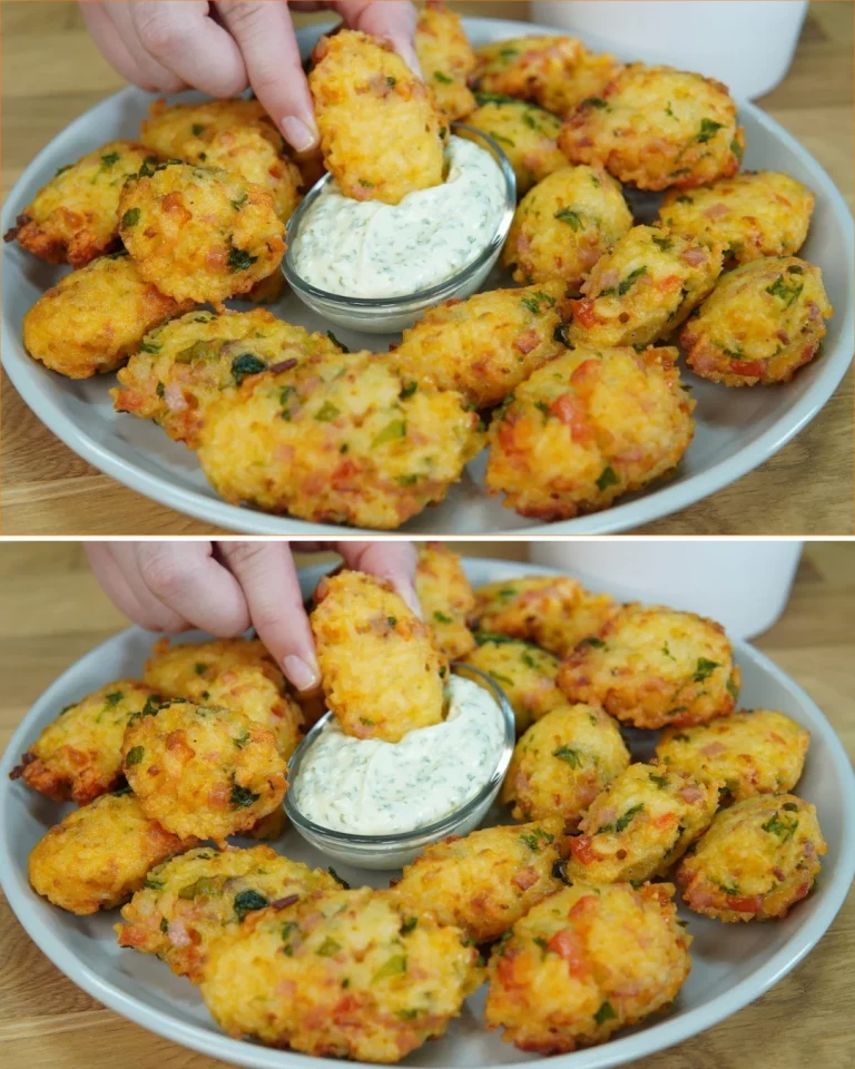 Bolas de arroz crujientes listas para servir en un plato colorido.