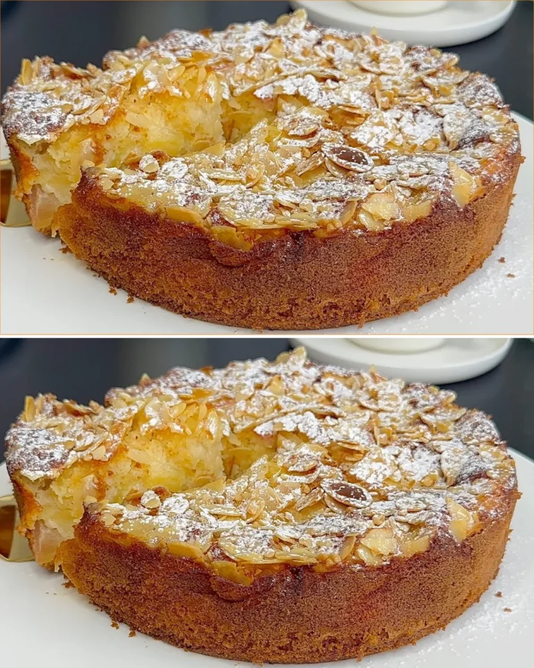 Delicioso pastel de manzana recién horneado con canela y decoración de manzana