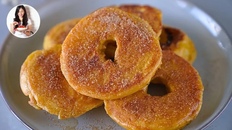 Manzana preparada con limón y chile, una deliciosa botana mexicana.