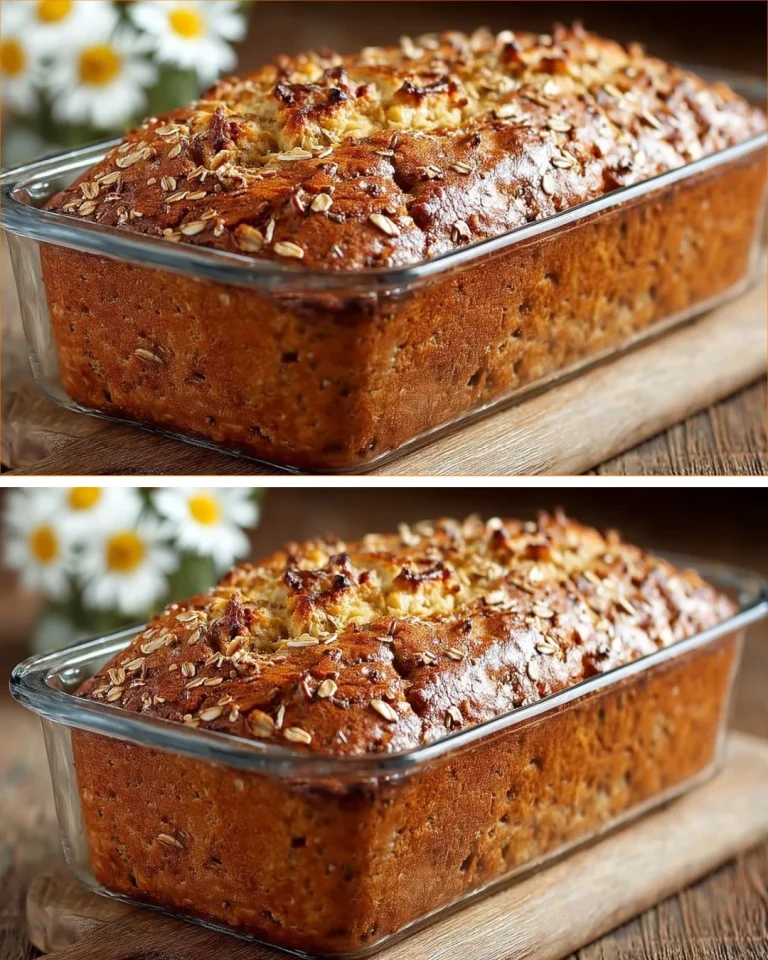 Pastel de Avena sin Azúcar en un plato con decoración de frutas frescas