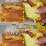 Pastel de yogur japonés con solo 4 ingredientes en un plato decorado