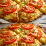 Pizza de papa crujiente y deliciosa con ingredientes frescos