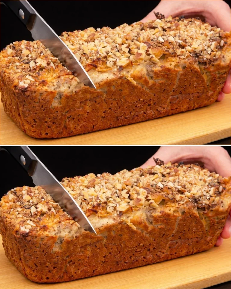 Porridge saludable de manzana y plátano en un tazón