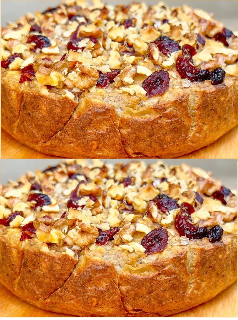 Postre saludable de avena y plátano en un plato decorativo