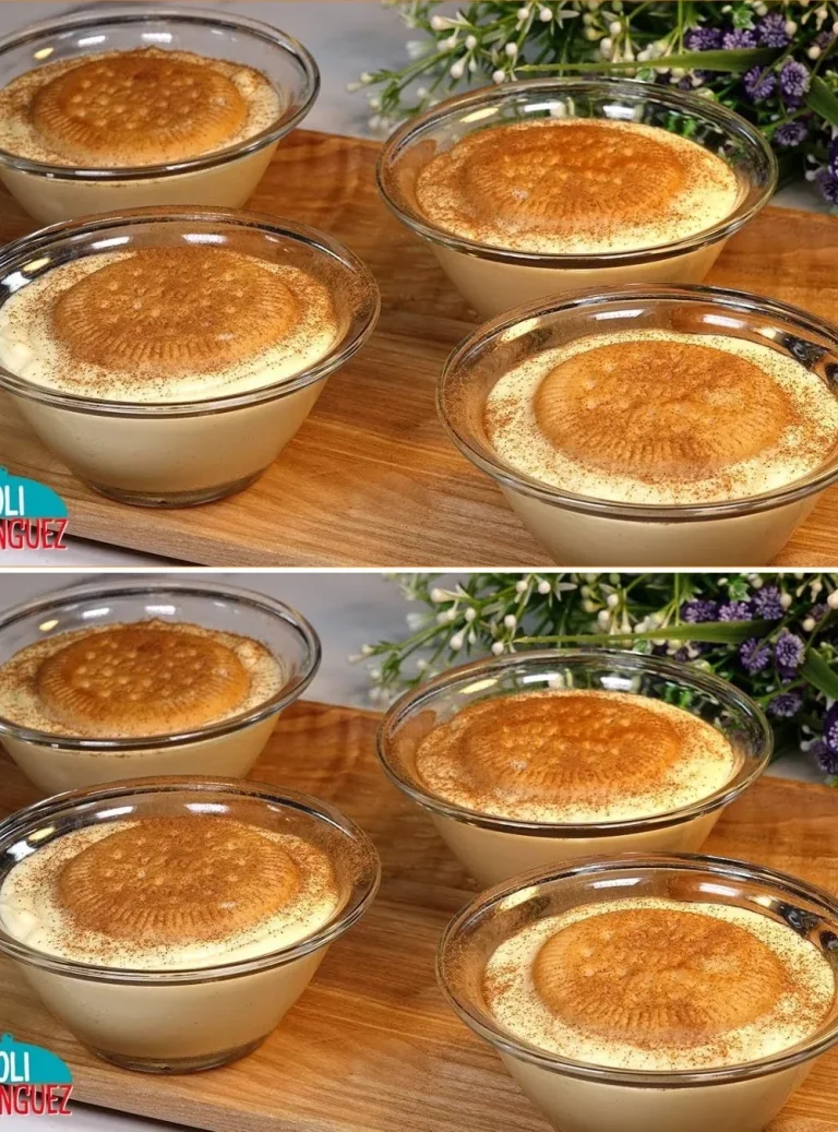 Receta tradicional de pudín de abuela recién preparado