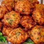 Plato de patatas y cebolla preparado con una sola patata